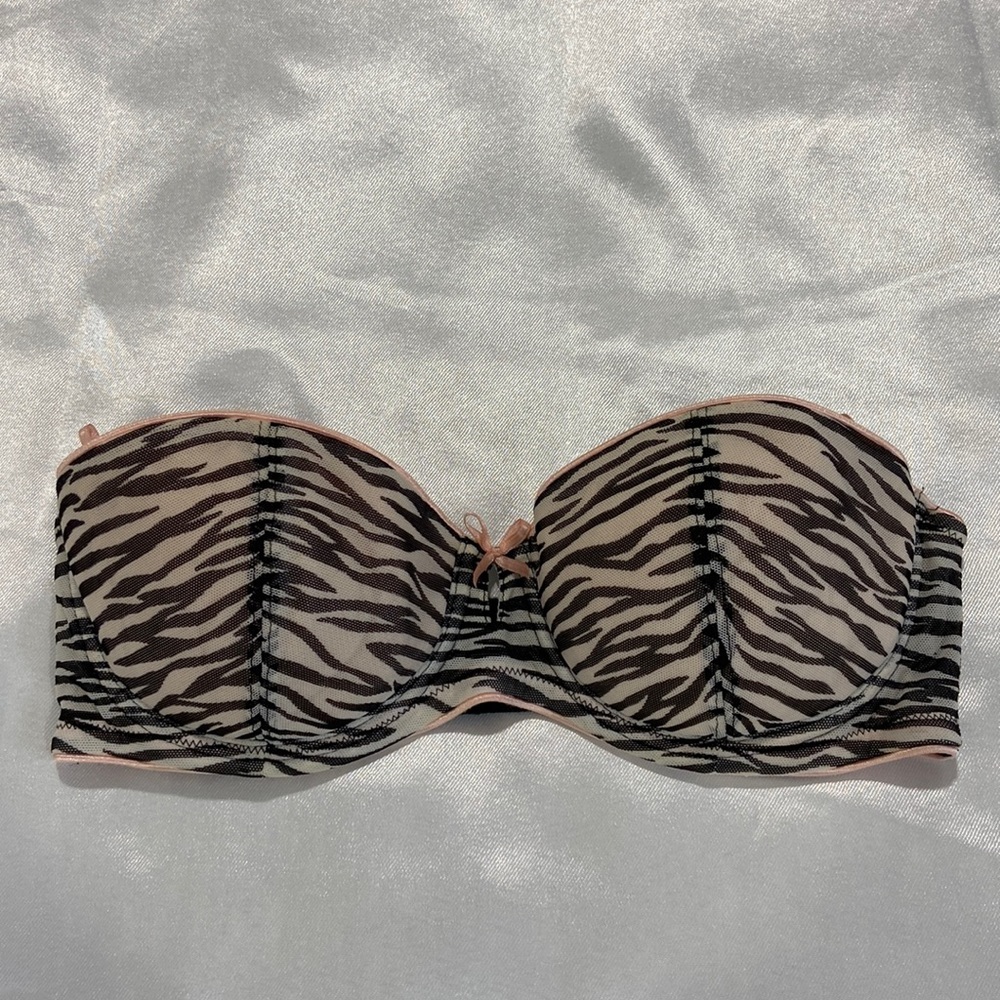 H&M Zebra Print Strapless Push Up Bra Women Size 34B